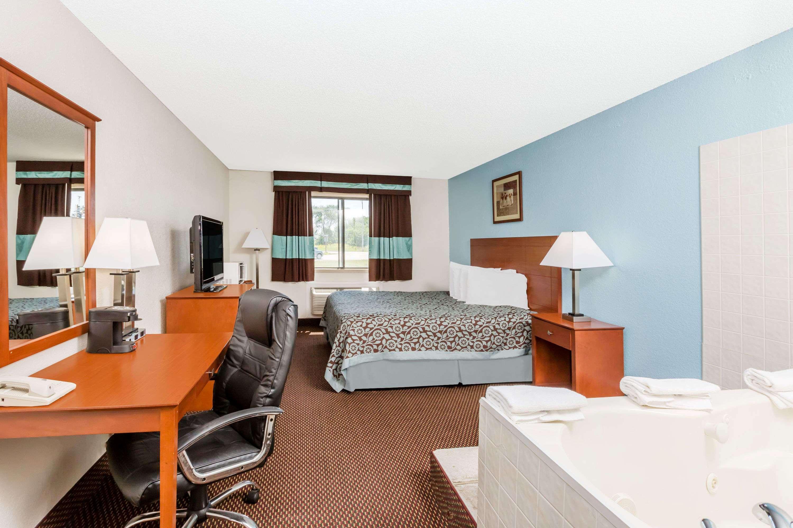 Days Inn By Wyndham Ankeny - Des Moines Extérieur photo